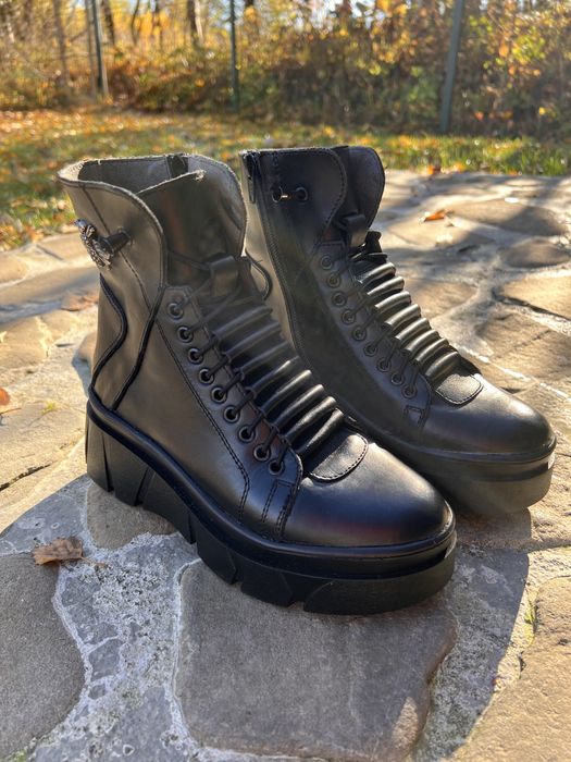 Ghete piele, marimea 35