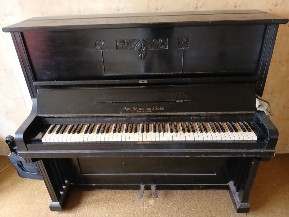 Paul shumann & son Magdeburg piano