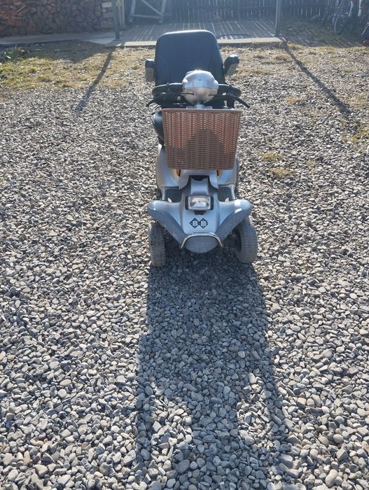 Vând scuter electric pentru persoanele cu dizabilități