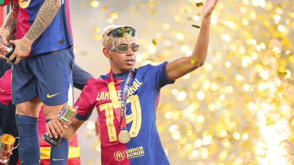 Фланелка Barcelona размер М Lamine Yamal