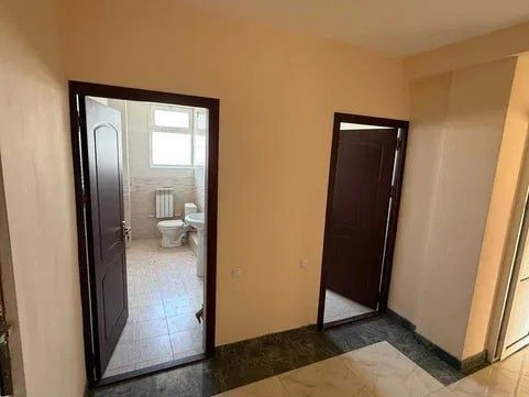 450м² 8 кабинетов ЧиланзарЦ метро Мирзо Улукбек без мебели