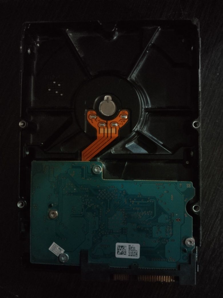 Жёсткий диск HITACHI 1 T
