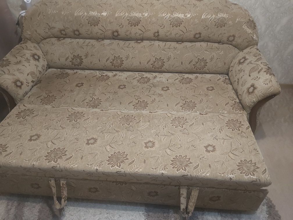 Продам диван, в хорошем состоянии, б/у.