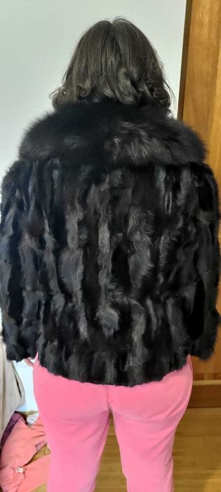 Haina de blana naturala (vizon) cu guler de vulpe polara