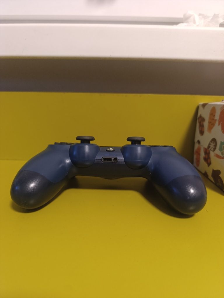 Джойстик за PS4.