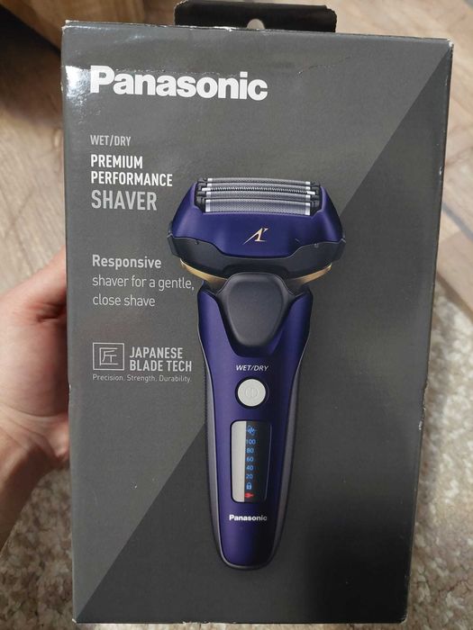 Aparat de ras Panasonic ES-LV67-A803