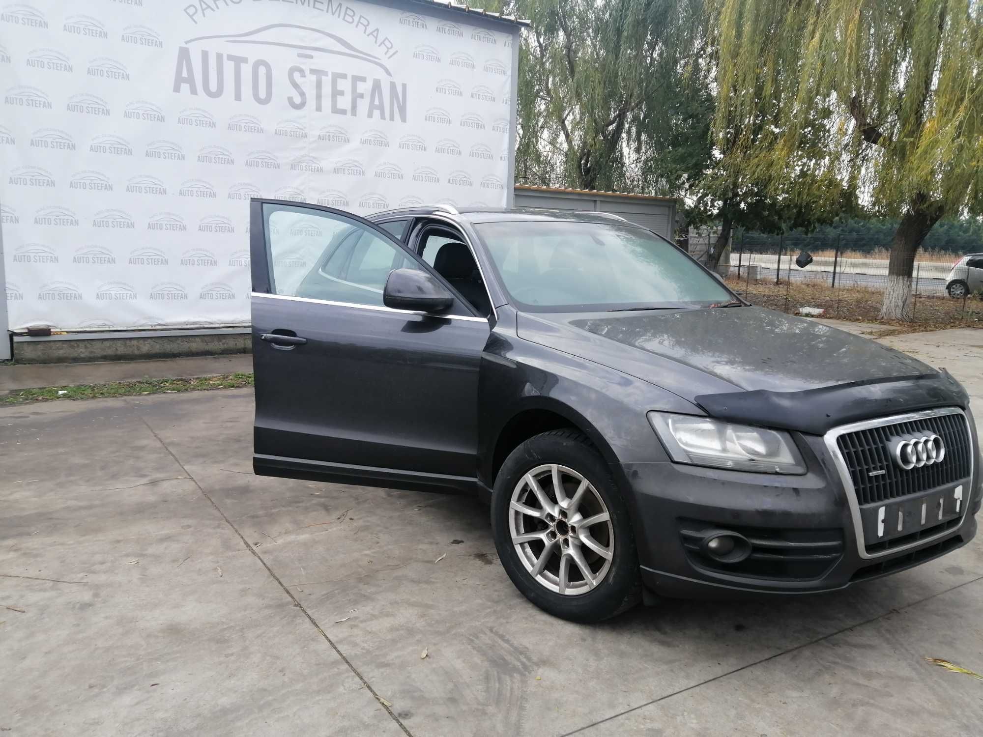 Dezmembram Audi Q5 an 2009