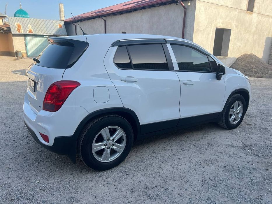 Трекер 1 , сотилади еки  насия савдо