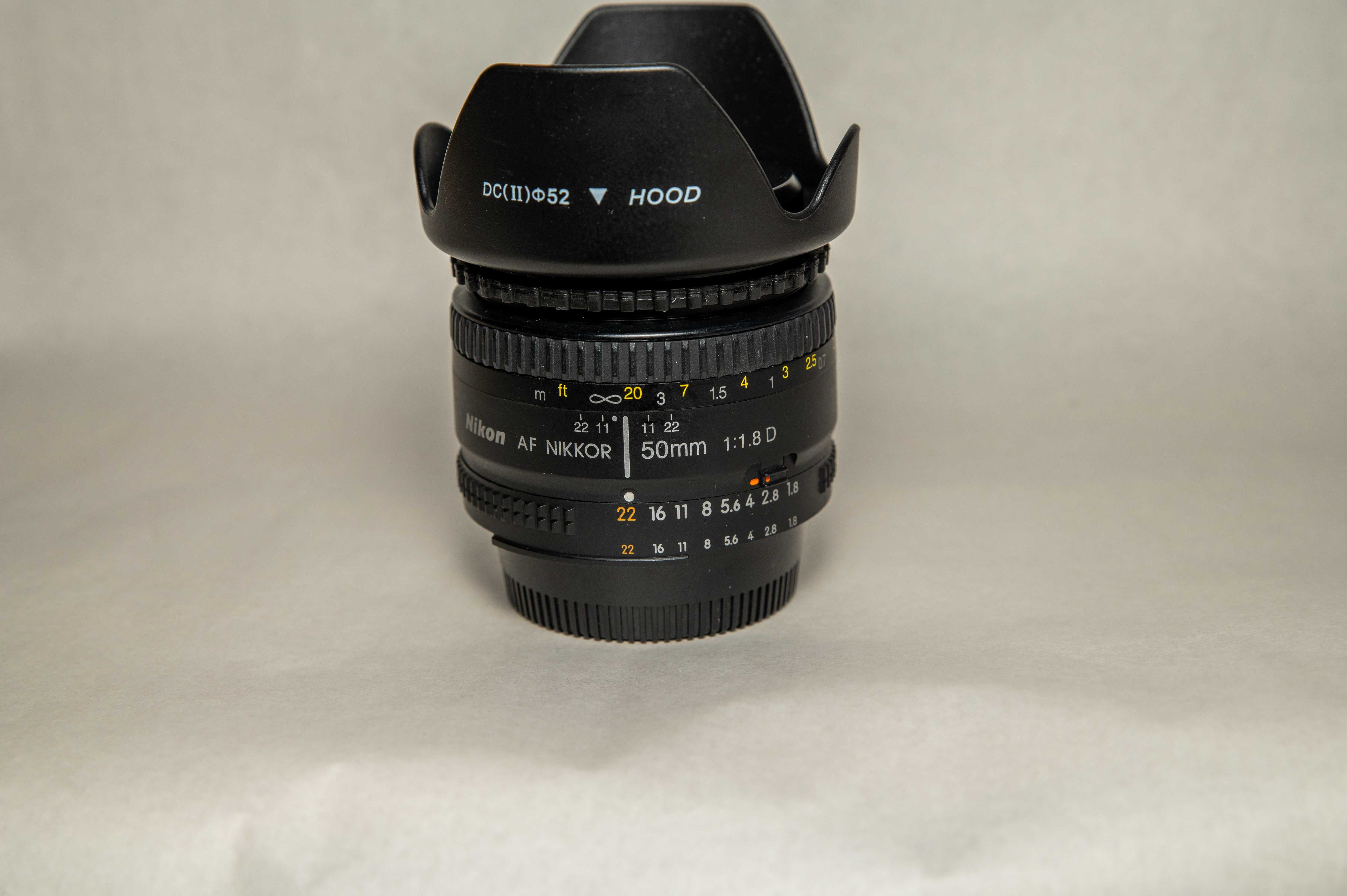 Обективи Nikkor AF-S 70-300mm f4.5-5.6 ED VR  и 50mm f1.8D