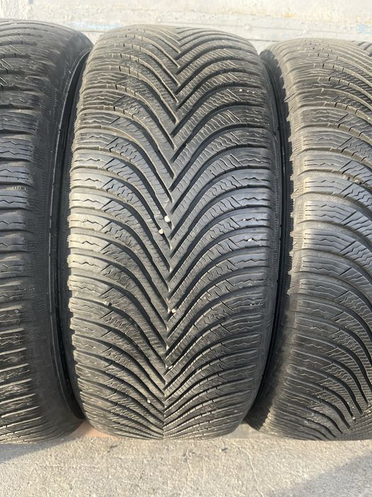 4 бр. зимни гуми 225/50/17 Michelin 6,5 mm DOT 1917