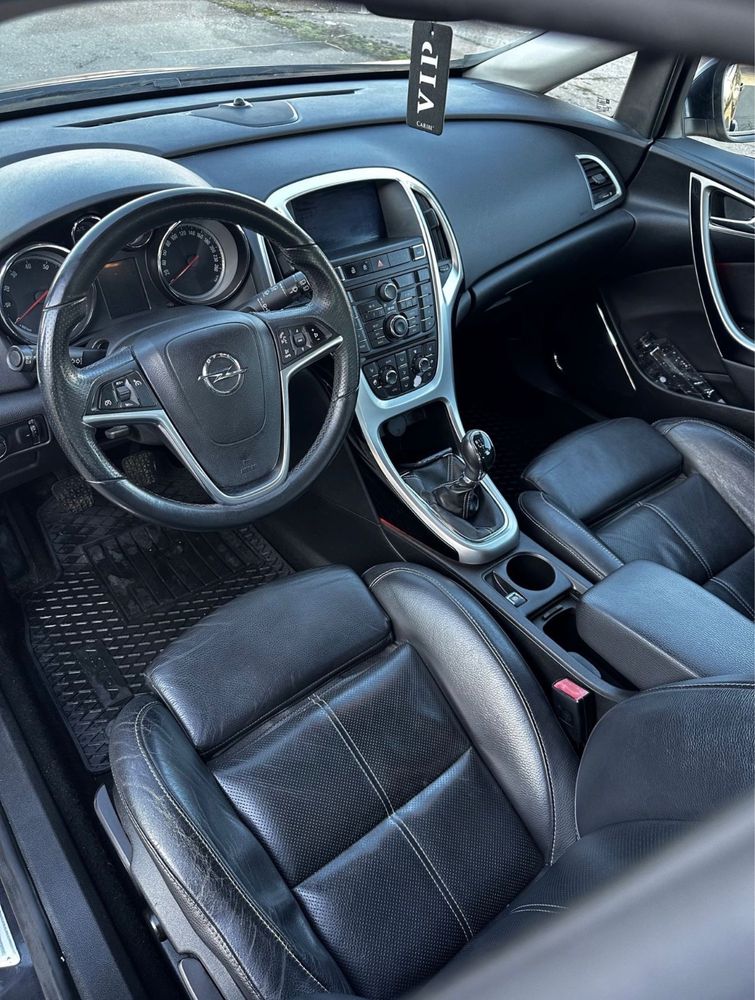 Opel Astra Cititi Anuntul