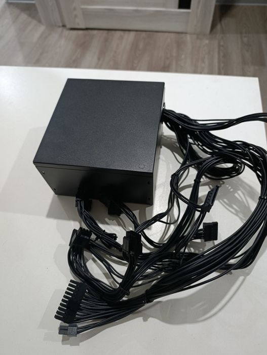 Продам блок питания на ПК,500 ватт