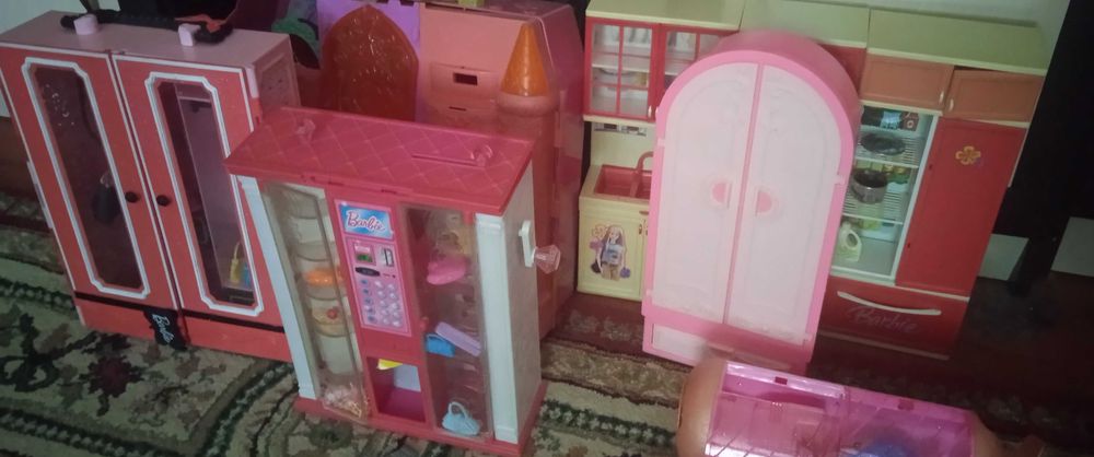 Шкафчики для Барби