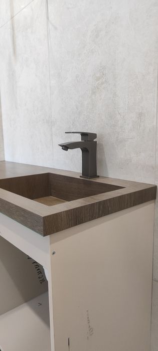 Раковина из керамогранита