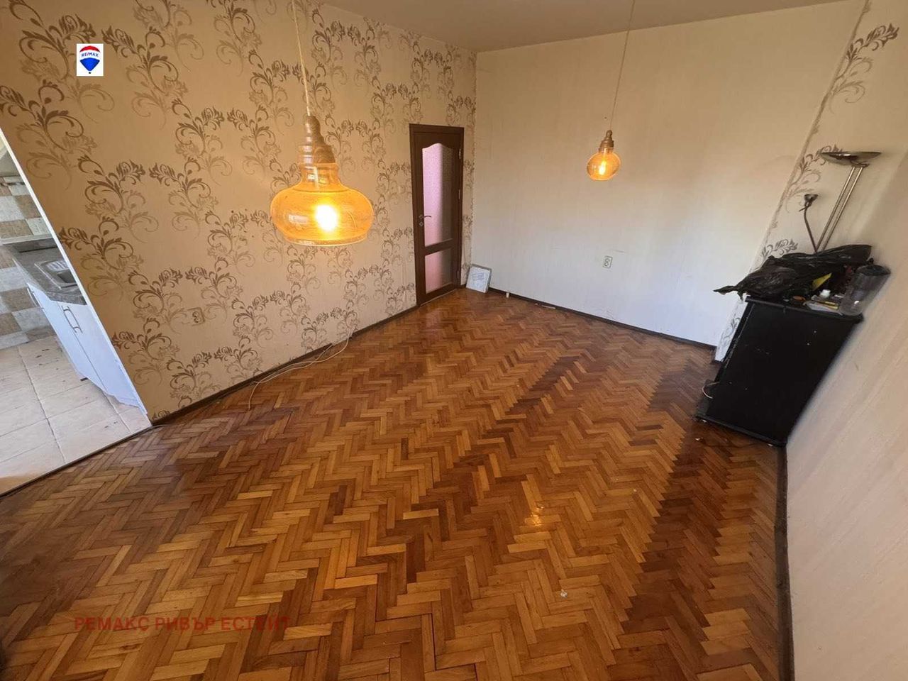 Продава се Тристаен апартамент в Русе, Възраждане - 85 кв.м за 1336 €/кв.м - Снимка #6