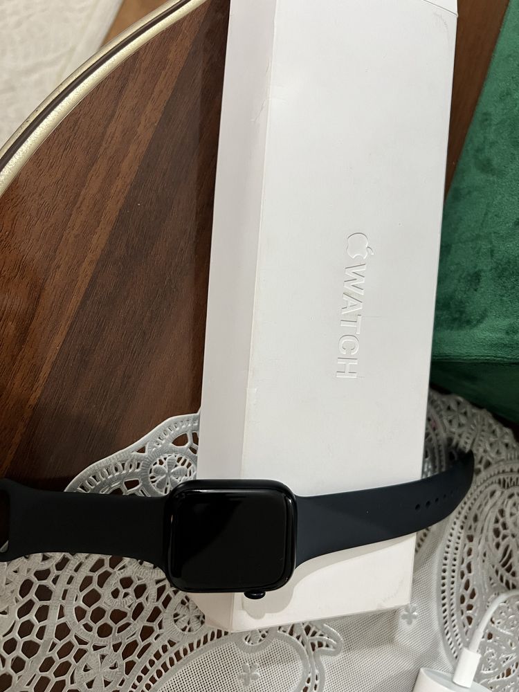 Apple watch 9 45мм в новом состоянии