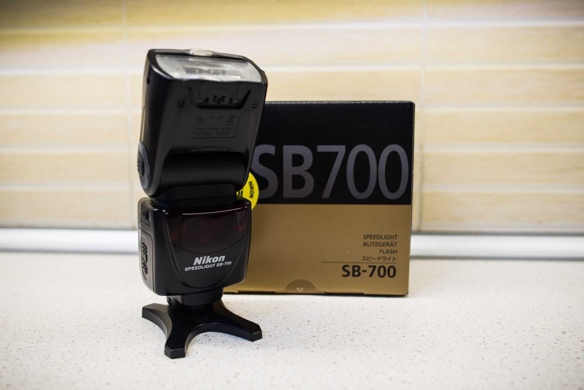 Nikon Speedlight SB-700