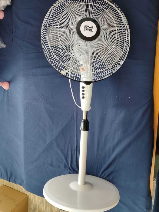 Вентилатор със стойка Star-Light