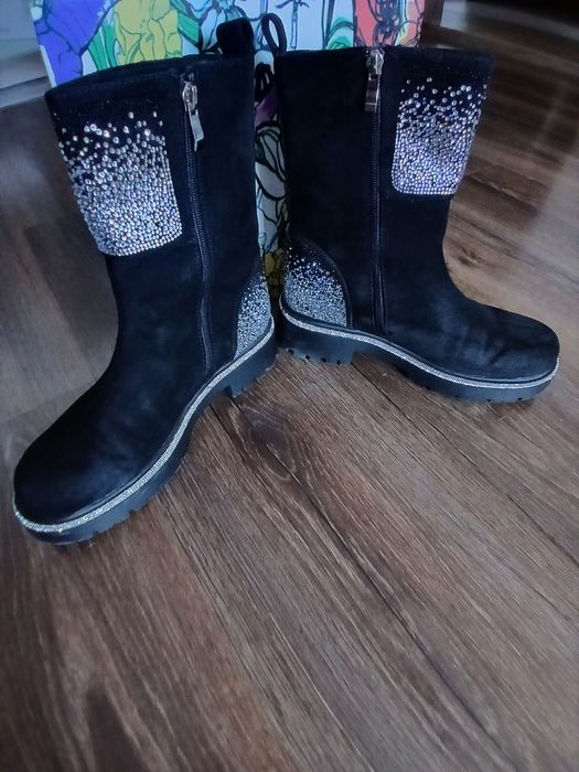 Ghete deosebite negre