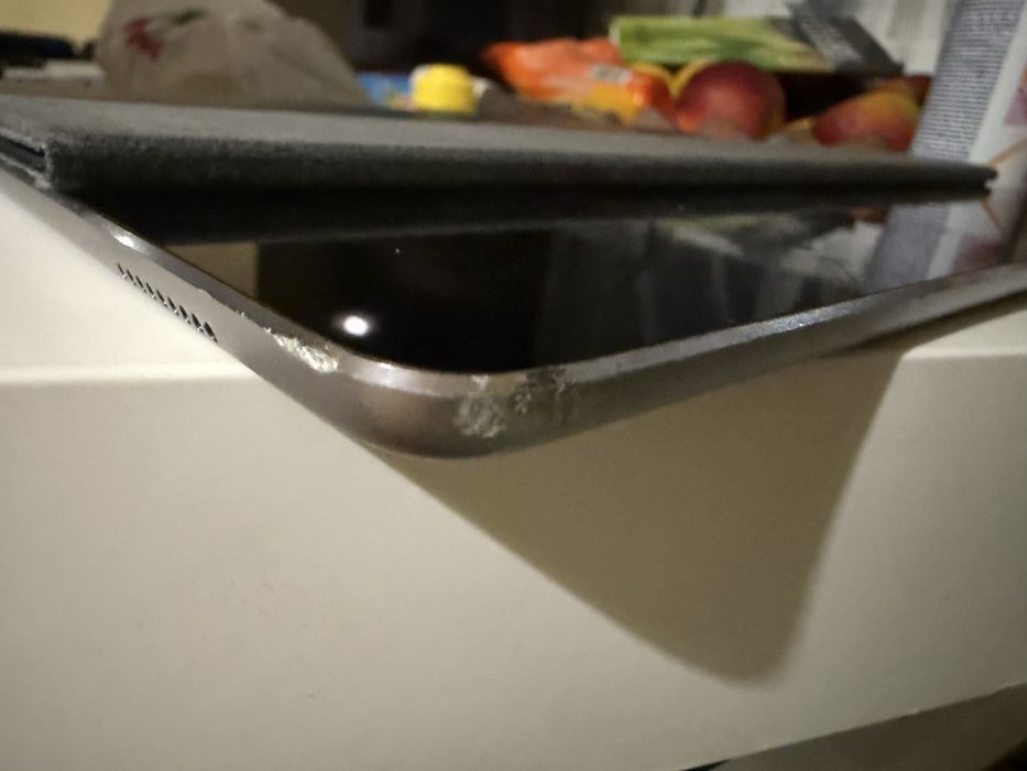 Ipad 12.9 pro model - A1584