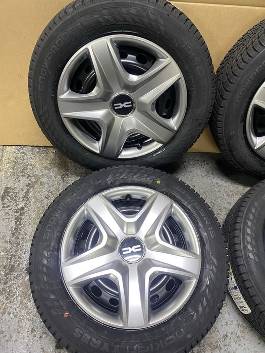 Jante roti iarna 15 Dacia Logan/Sandero/Stepway 185/65R15 Nokian NOI
