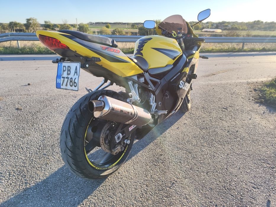 Suzuki GSXR 750 K4
