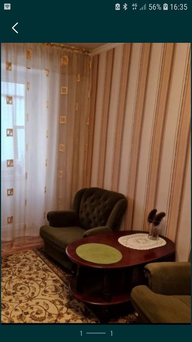 Продам велюровые кресла.