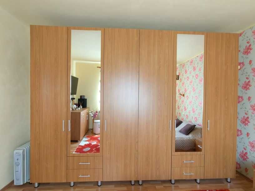 Dulap dormitor de calitate, realizat la comanda