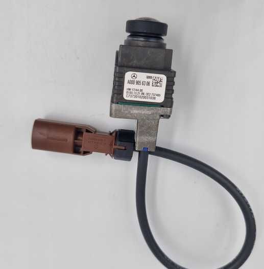 Camera video fata Mercedes E class W213