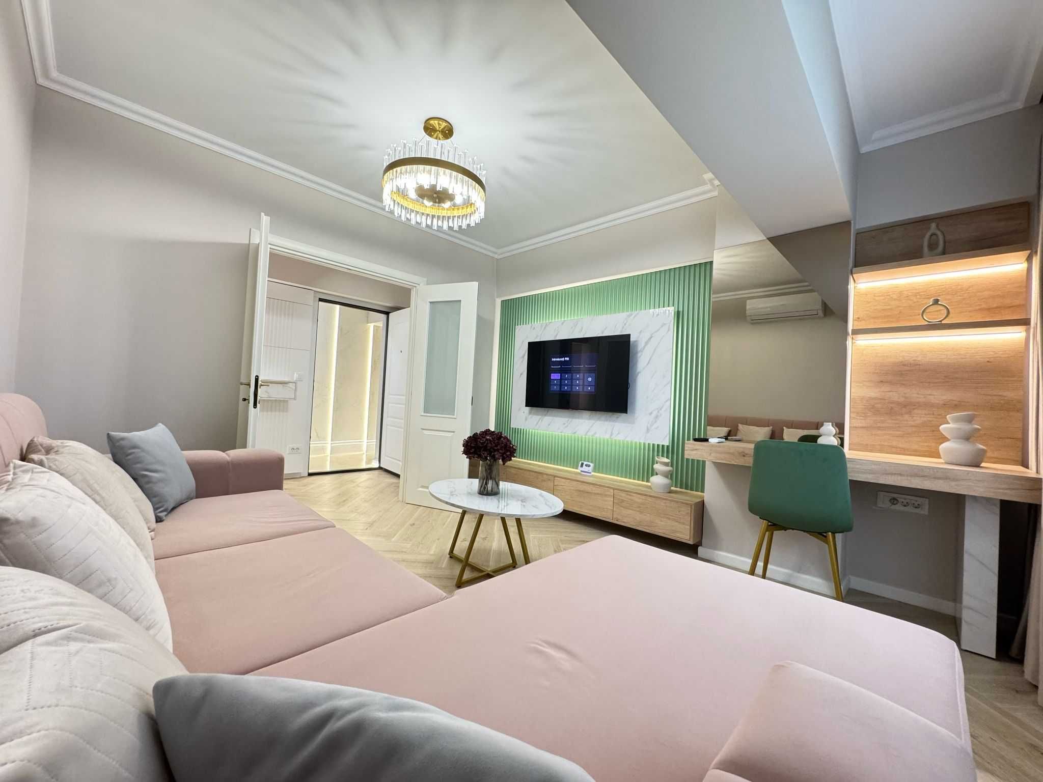 IS Glam Apartments - Cazare Regim Hotelier Ap 1-2-3 cam Parcare Palas