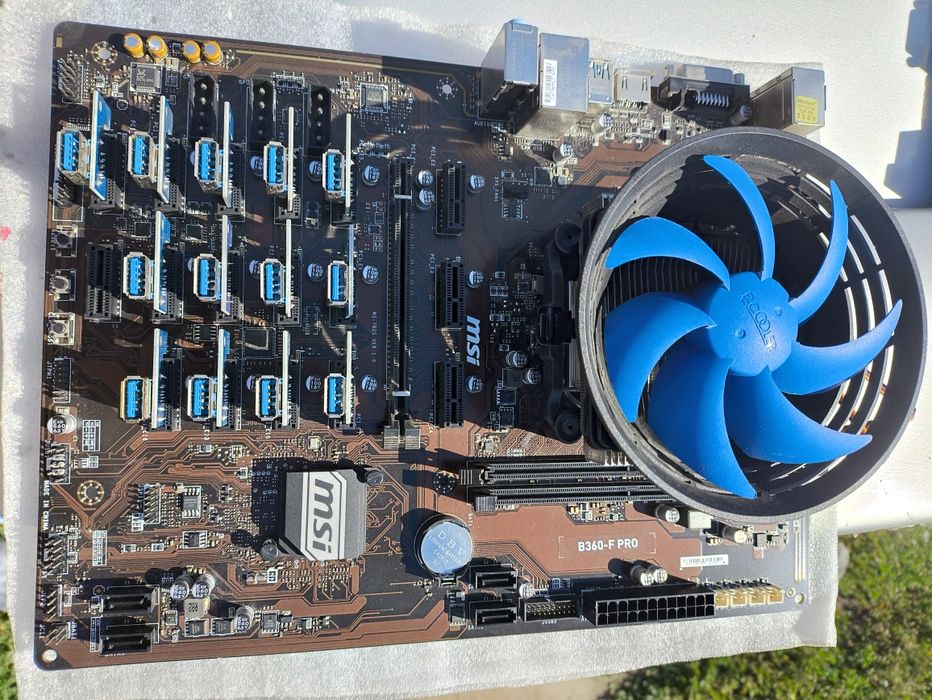 Материнская плата B360F Pro lga 1151 с процессором G5400 и кулером