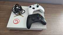 Xbox One S  1TB+ 2 controlere originale + multe jocuri
