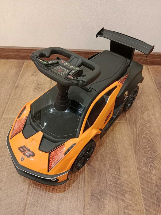 Детская машинка каталка