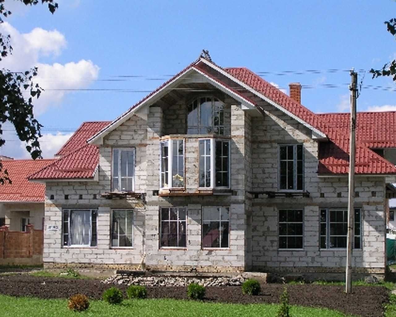 Строительство дома под ключ. Мы работаем с различными материалами.