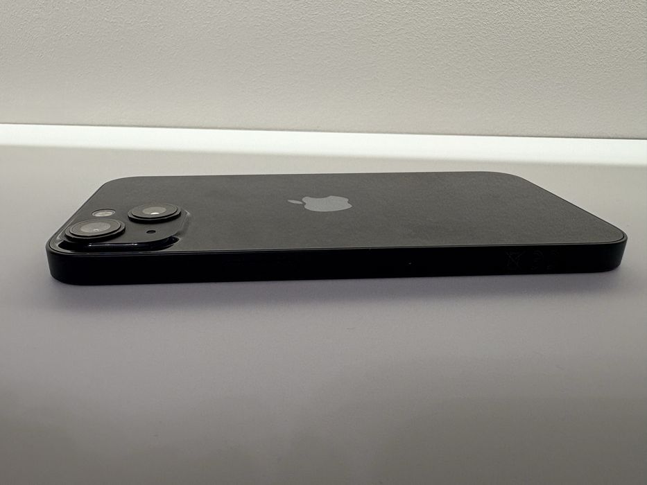 iPhone 13 128 GB Midnight Blue