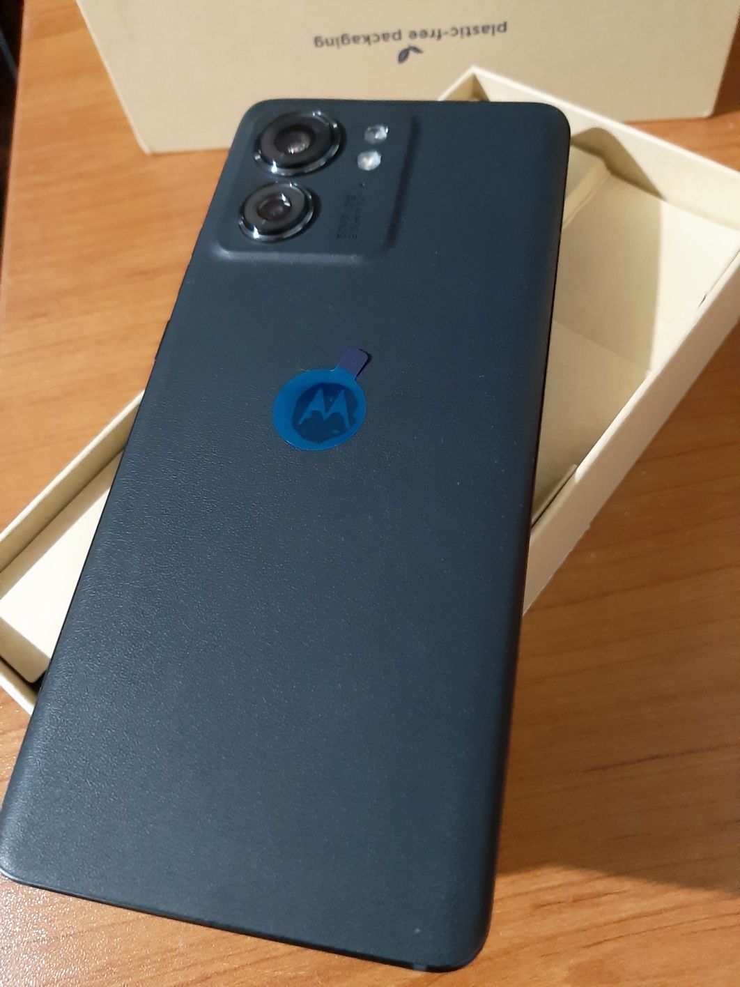 Motorola edge 40  8/256
