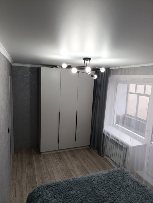 Продается 3-комнатная квартира в 7 микрорайоне! Этаж 5/5 угловая.