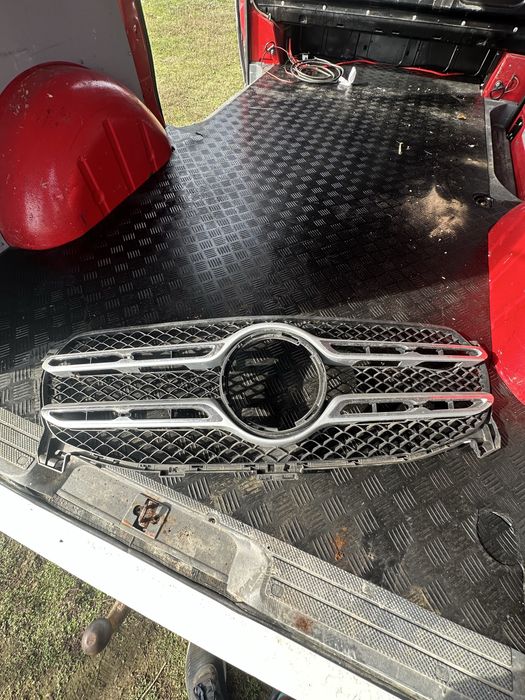 Решетка Mercedes GLE V167