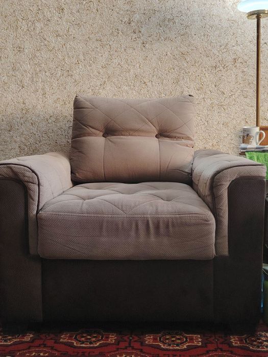 Продаётся кресло