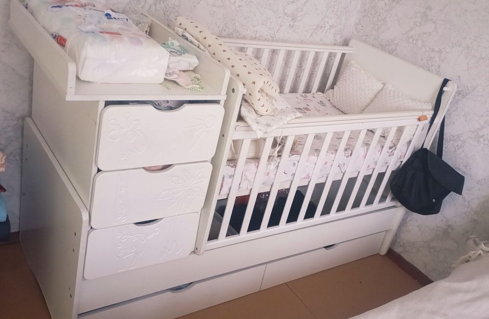 Продам кровать детскую