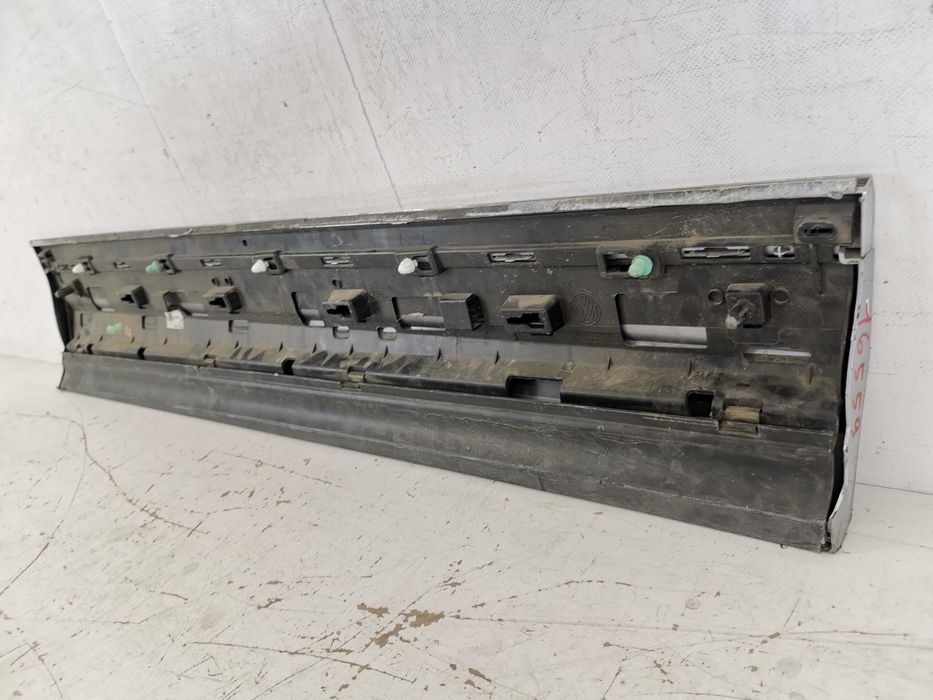 Фолксваген Тоарег / Volkswagen Touareg Оригинален лявостранен праг на