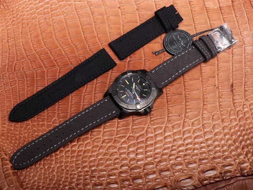 Breitling blackbrid черен