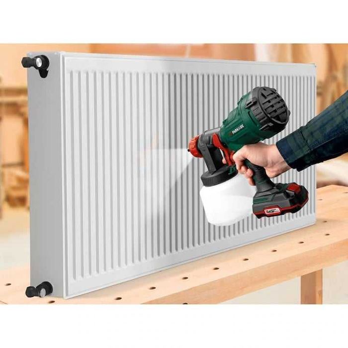 Pistol de vopsit 700ml/min, 20V, Li-Ion, Parkside