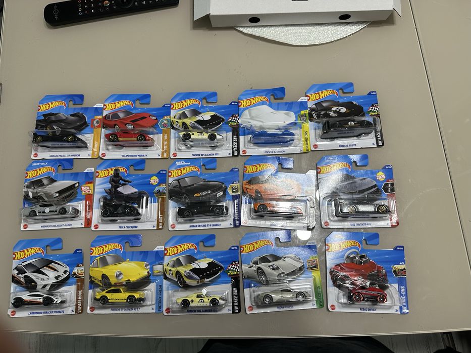 Колички hotwheels