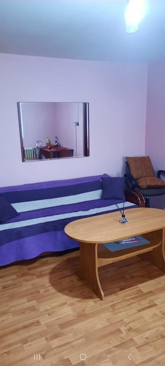 Închiriez apartament 2 camere decomandat