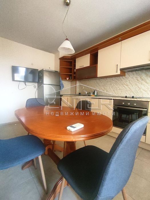 Дава се под наем Тристаен апартамент в Варна, Окръжна болница - 75 кв.м за 565 € - Снимка #1