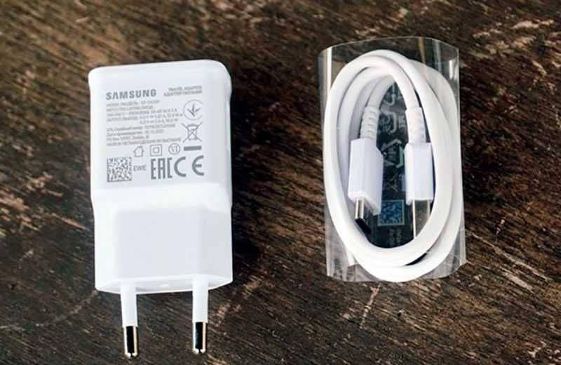 Samsung A12 4/32 смартфон как новый в идеальном состояний