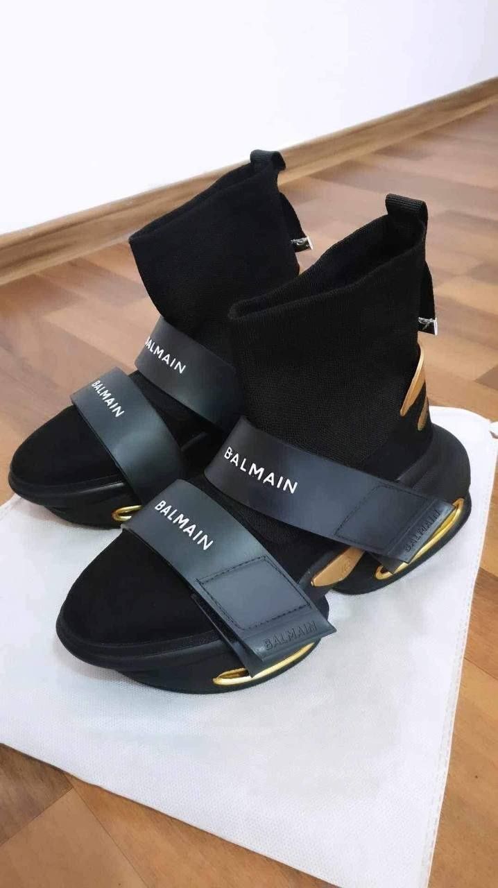 Balmain ,din nou pe stoc