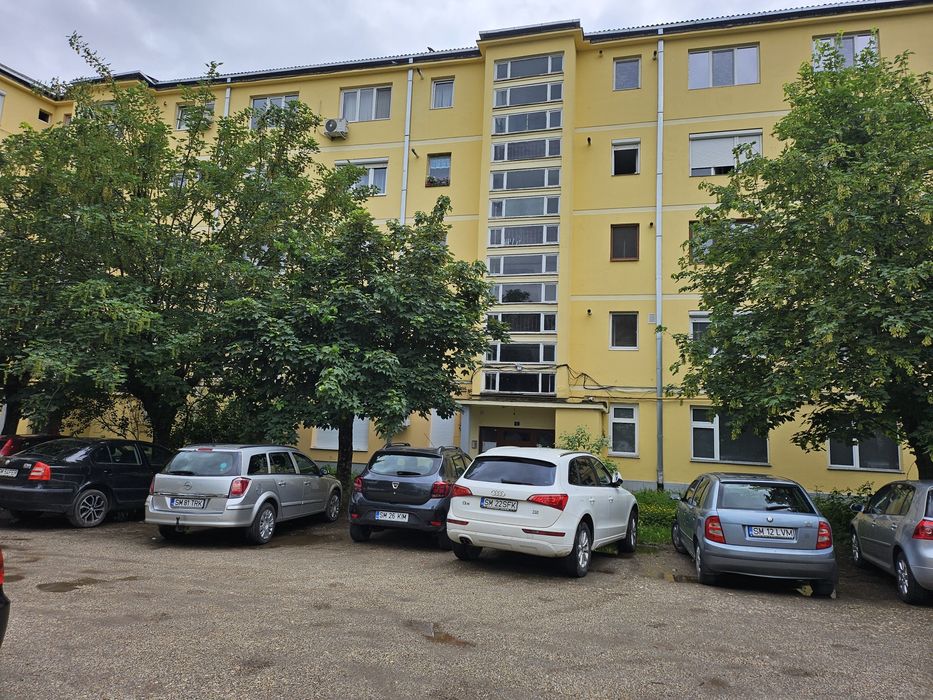 Chirie Centru Calea Traian