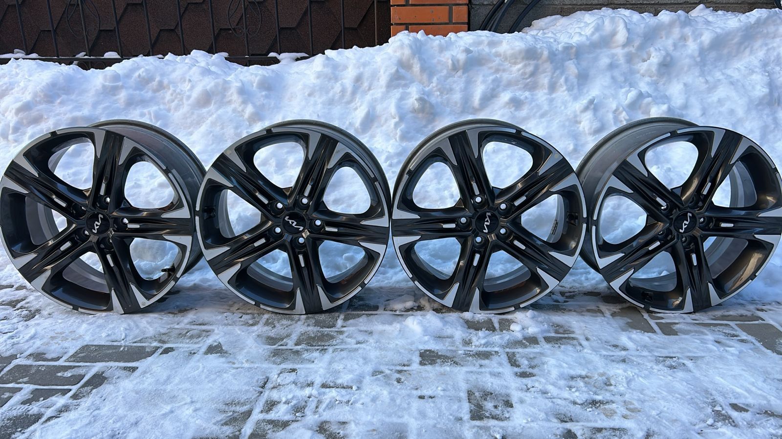 Диски kia r18 235/45